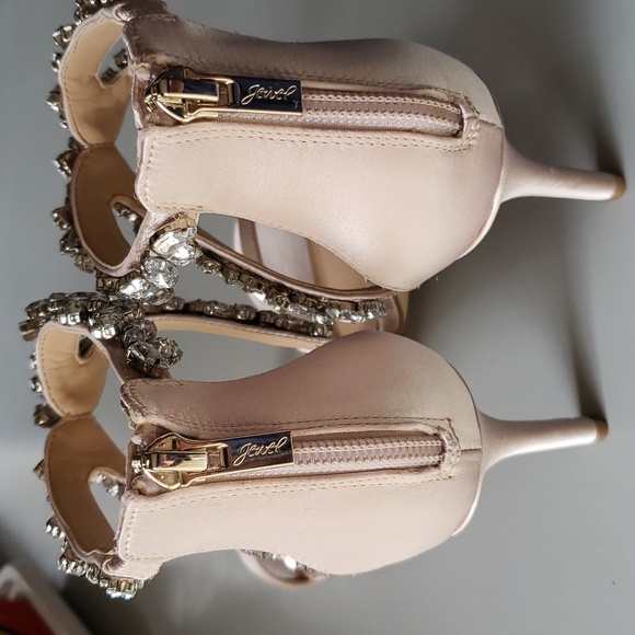 Badgley Mischal Jewel Jaylee Heel - Picture 14 of 14